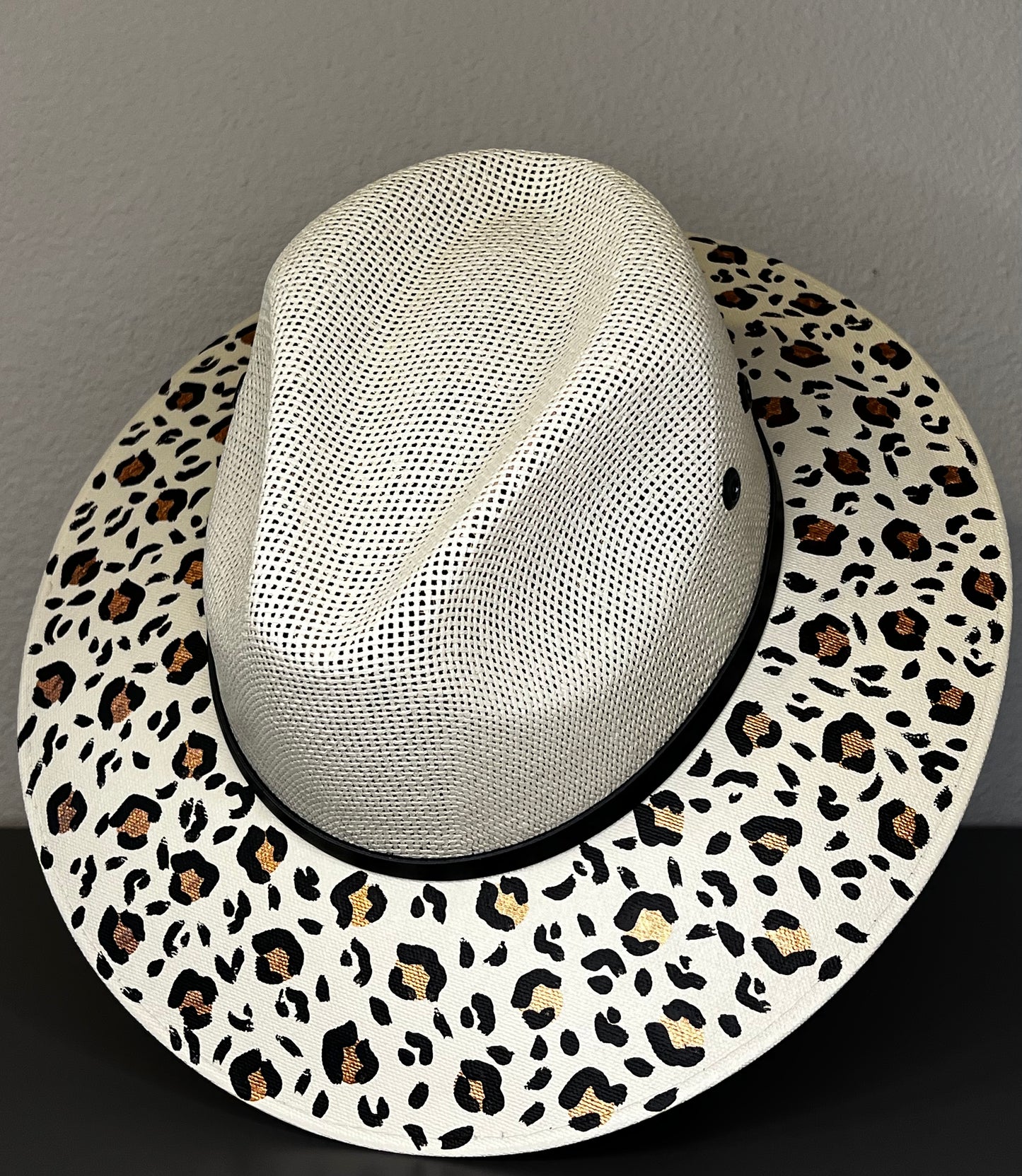 Hat Canvas